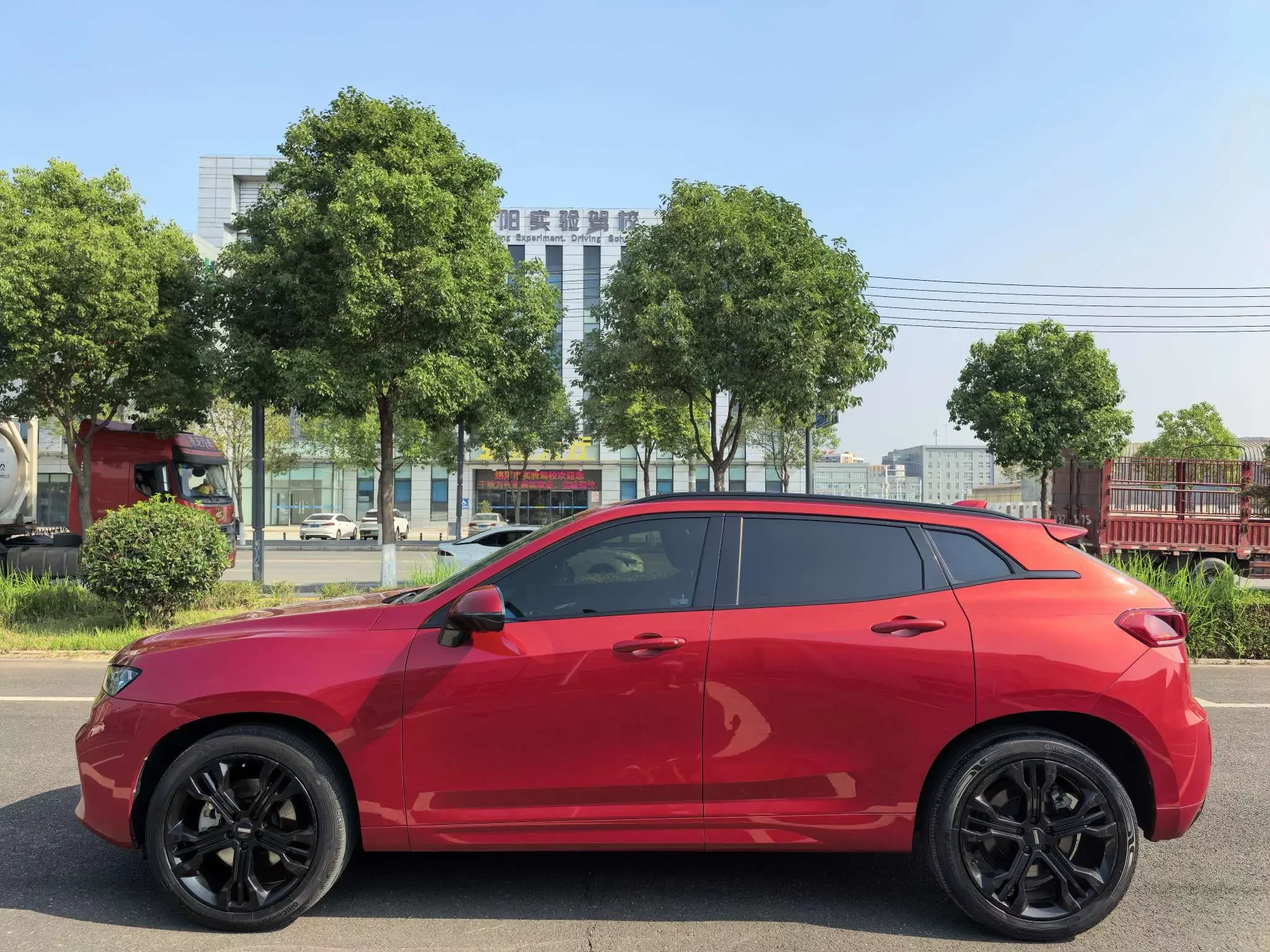 Wey Wei brand VV7