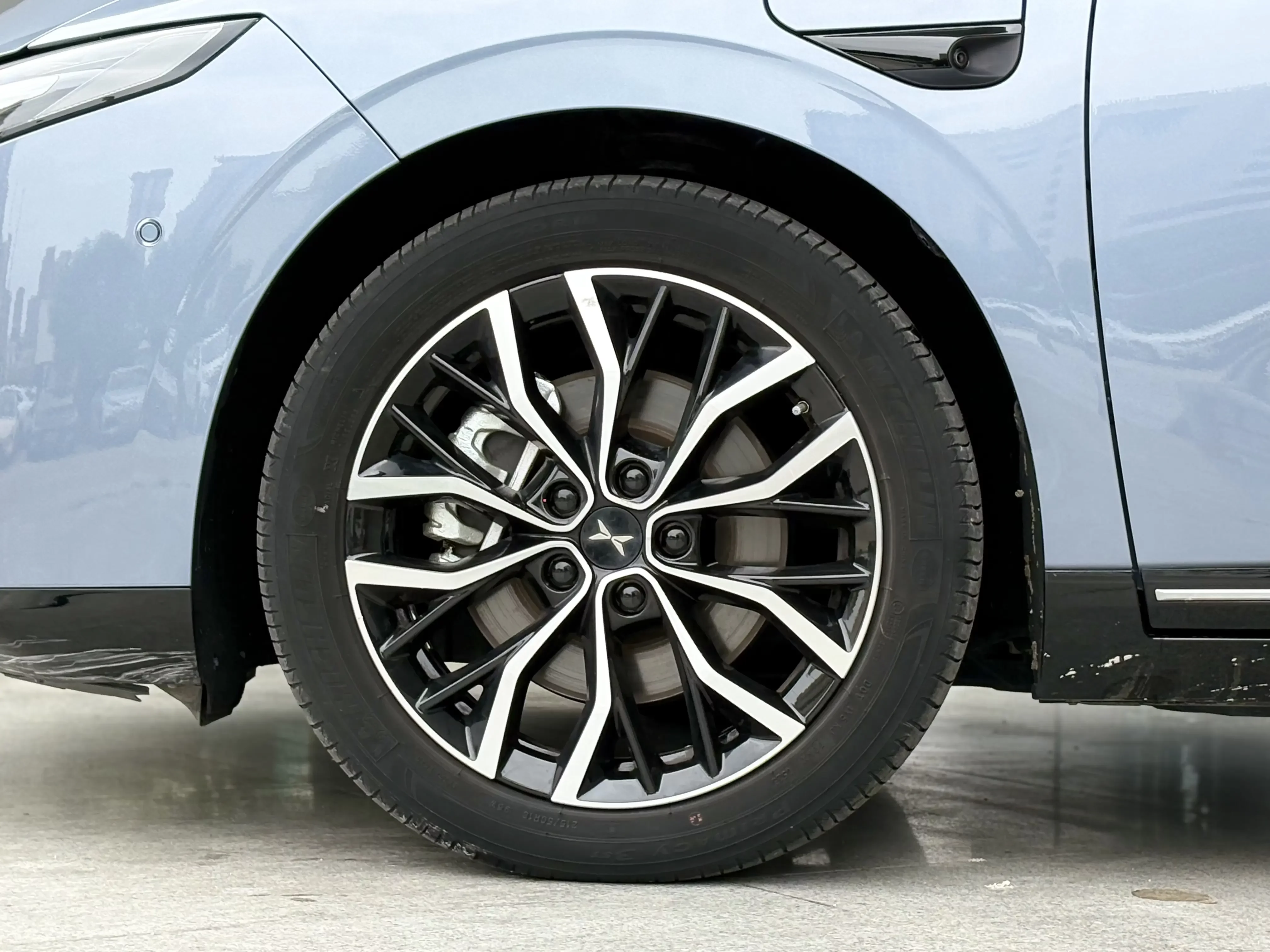 Xpeng P5