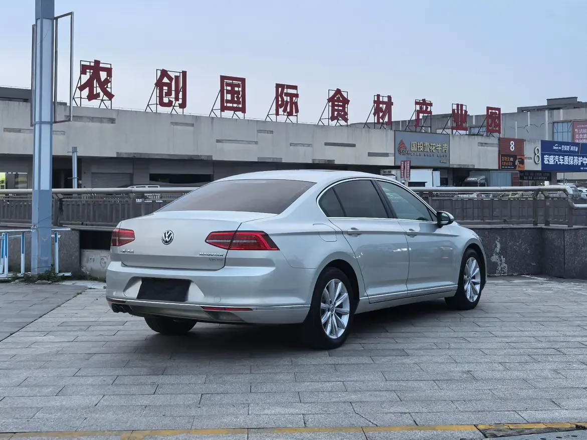 Volkswagen Magotan