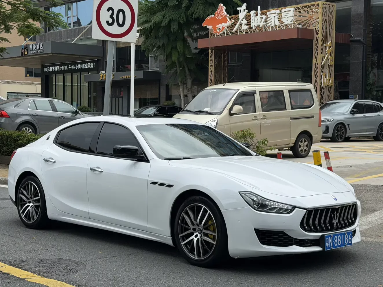 Maserati Ghibli