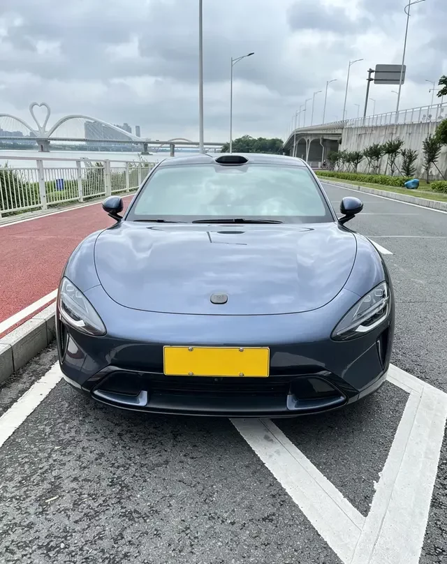 Xiaomi car Xiaomi SU7  из Китая