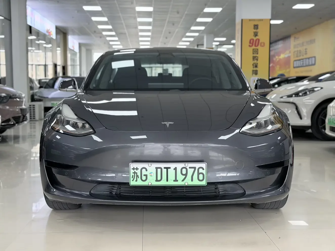 Tesla Model 3  из Китая