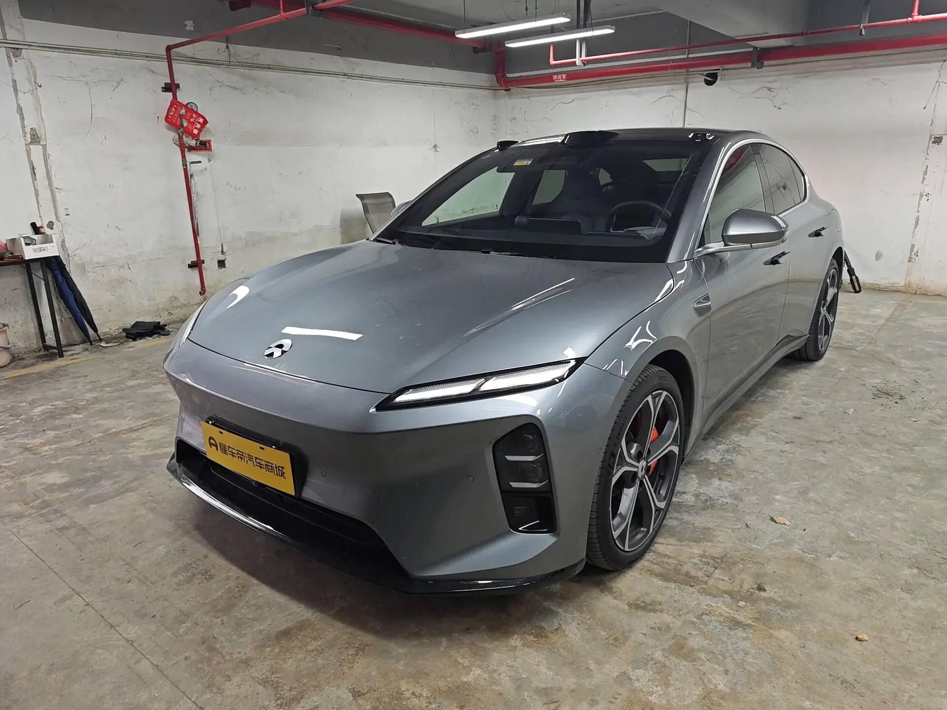 NIO ET5  из Китая