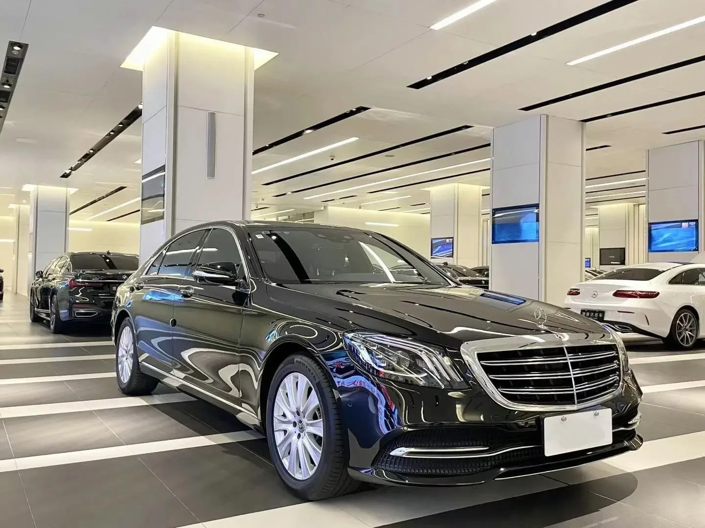 Mercedes-Benz S Class