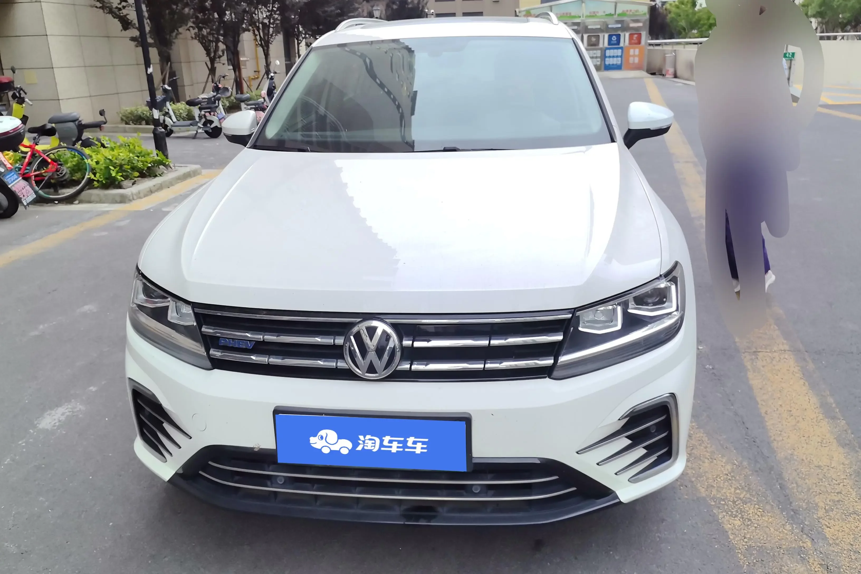 Volkswagen Tiguan L PHEV