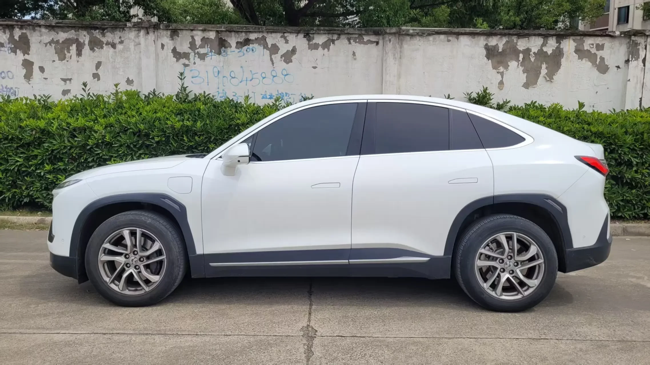 NIO EC6