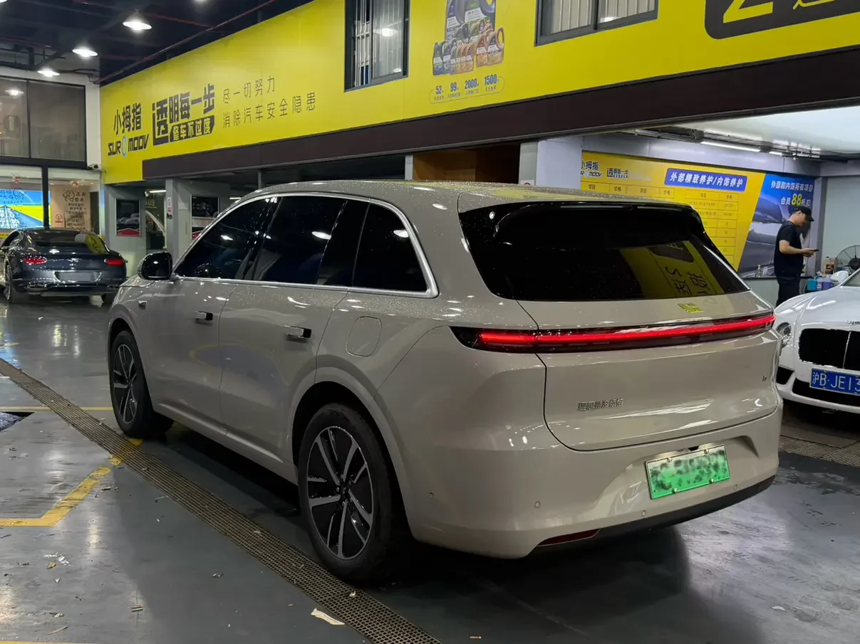 Lixiang L6