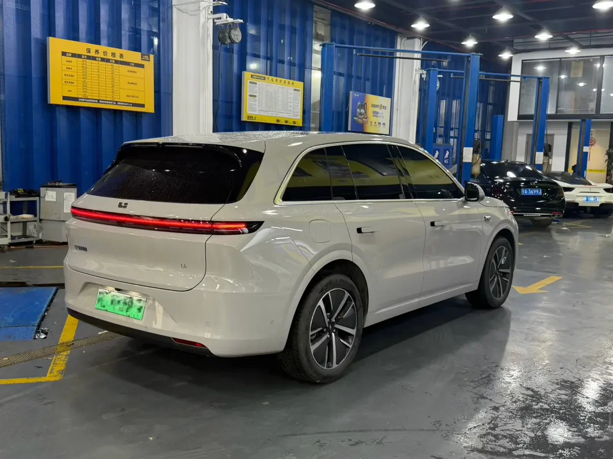 Lixiang L6