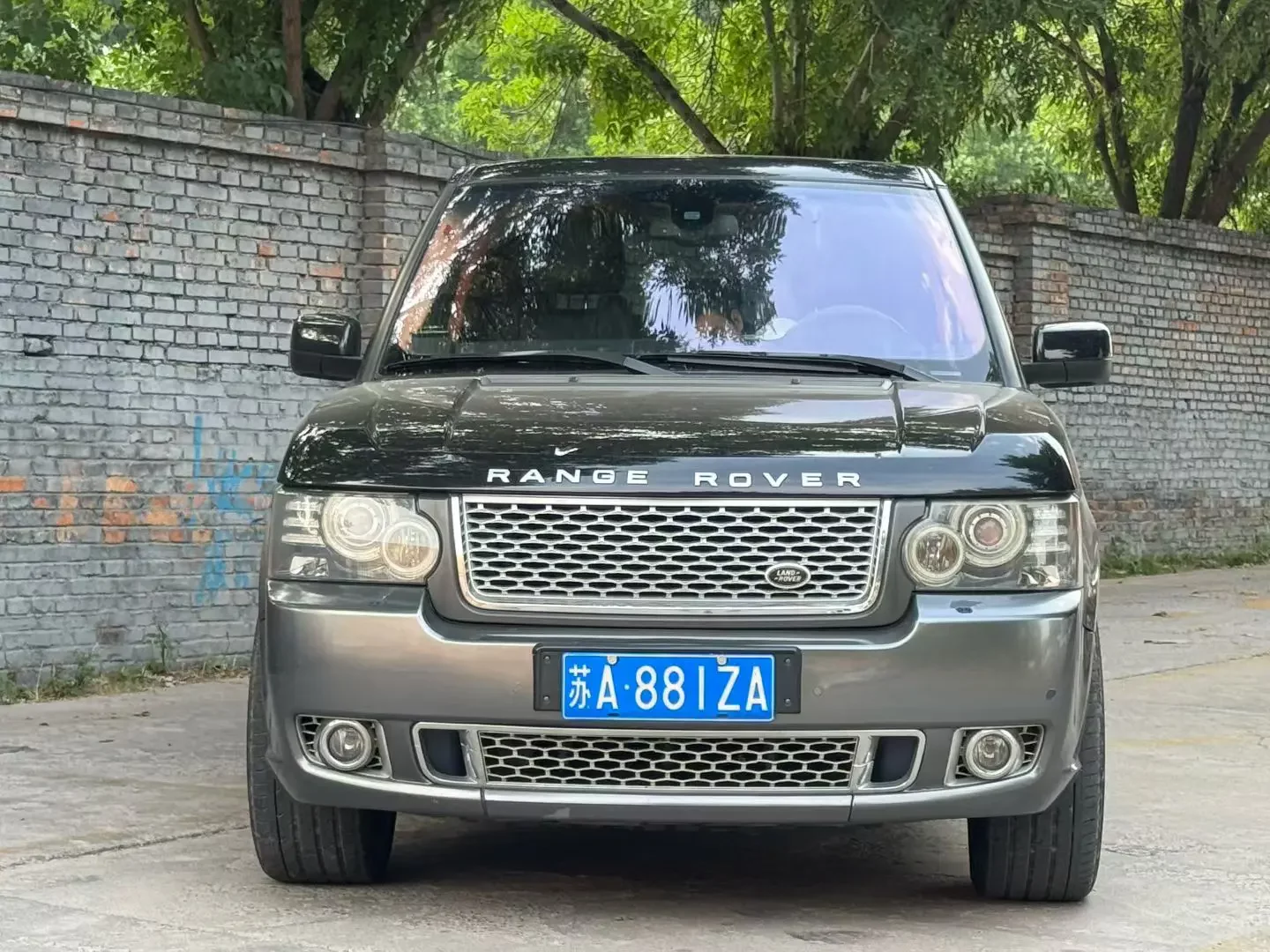 Land Rover range rover