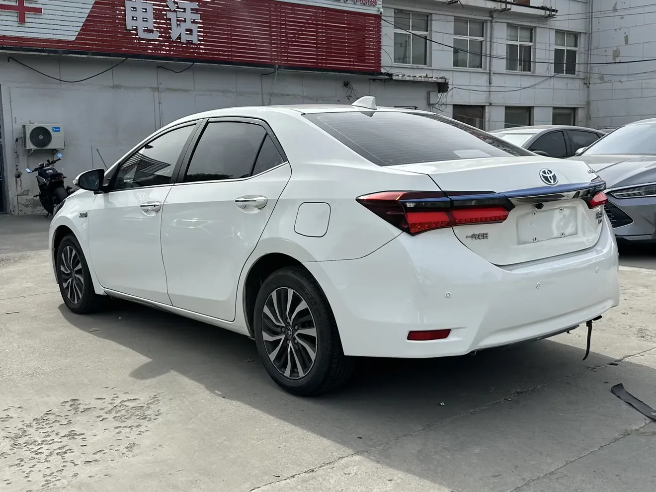 Toyota Corolla Dual Engine E+