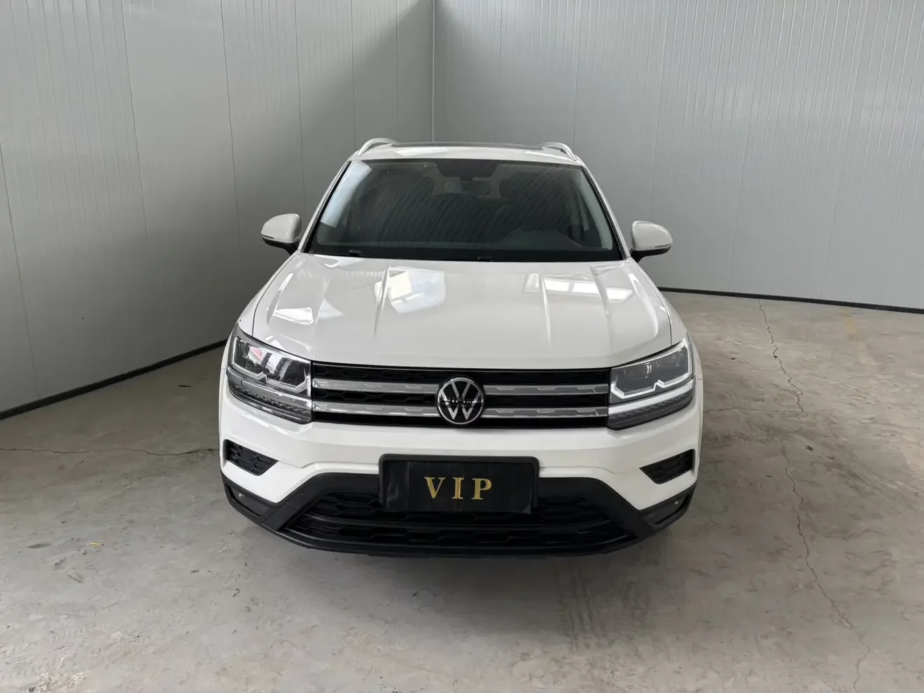 Volkswagen Tharu