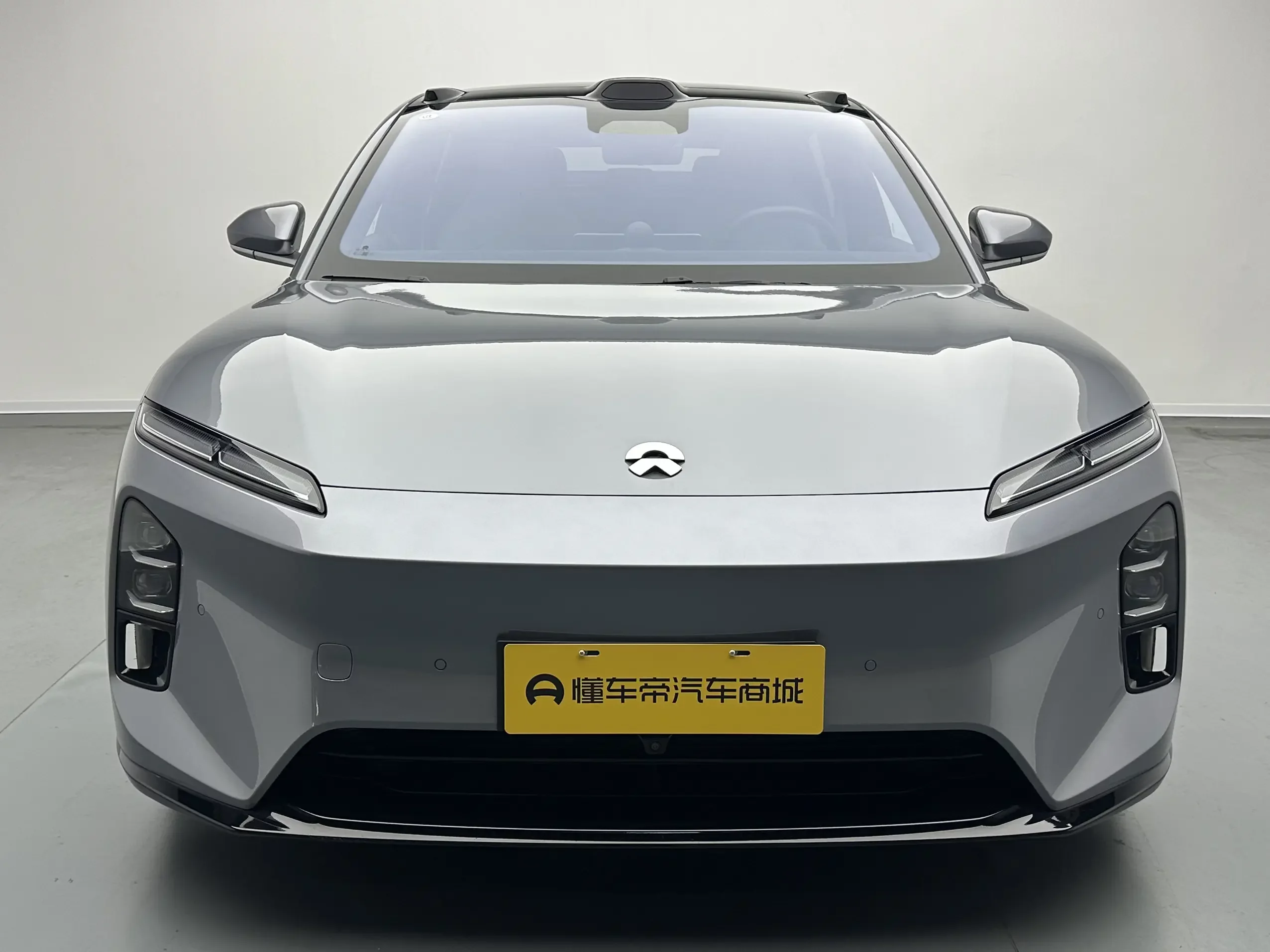 NIO ET5  из Китая