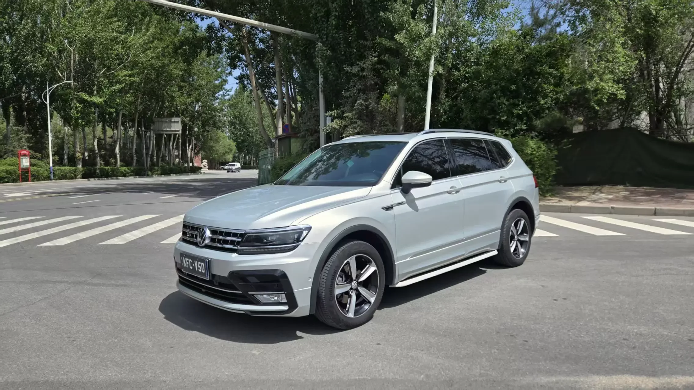 Volkswagen Tiguan L