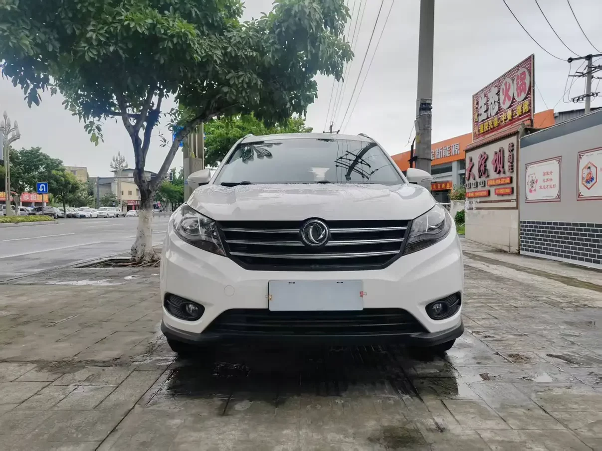Dongfeng Fengon 580