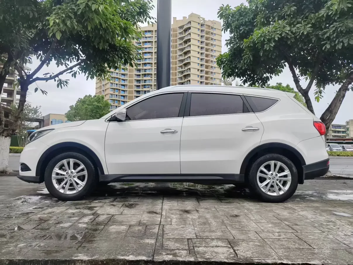 Dongfeng Fengon 580