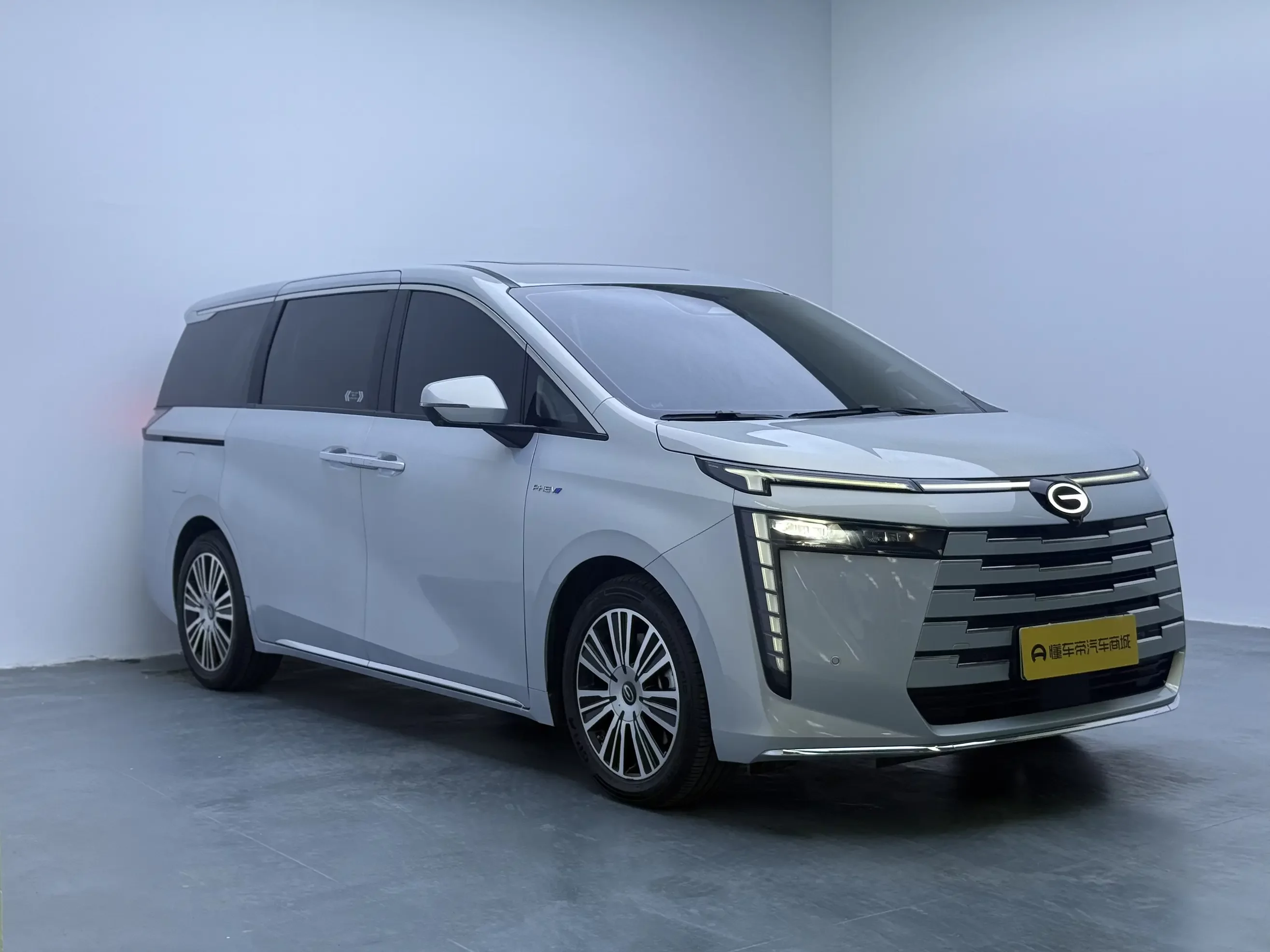 GAC Trumpchi E8 PHEV