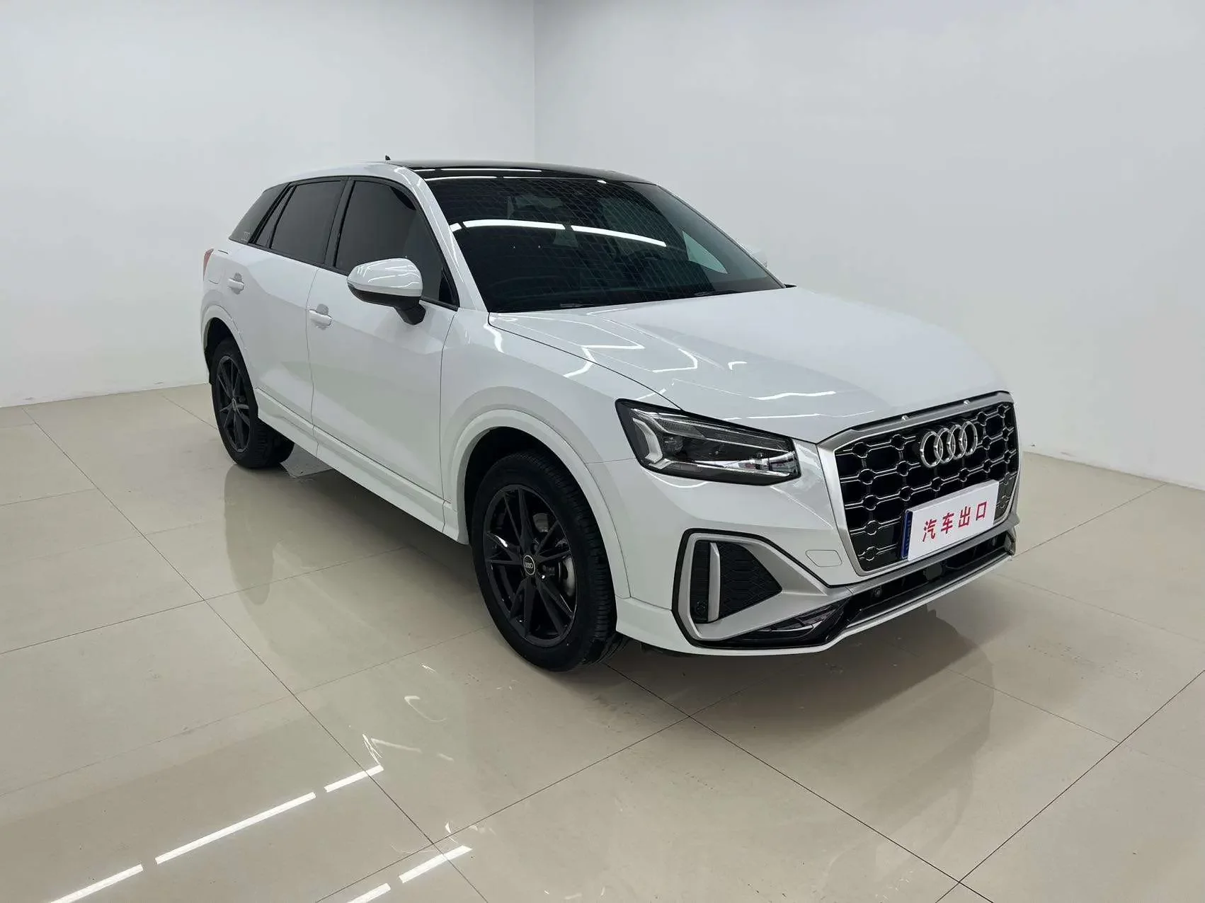 Audi Q2L