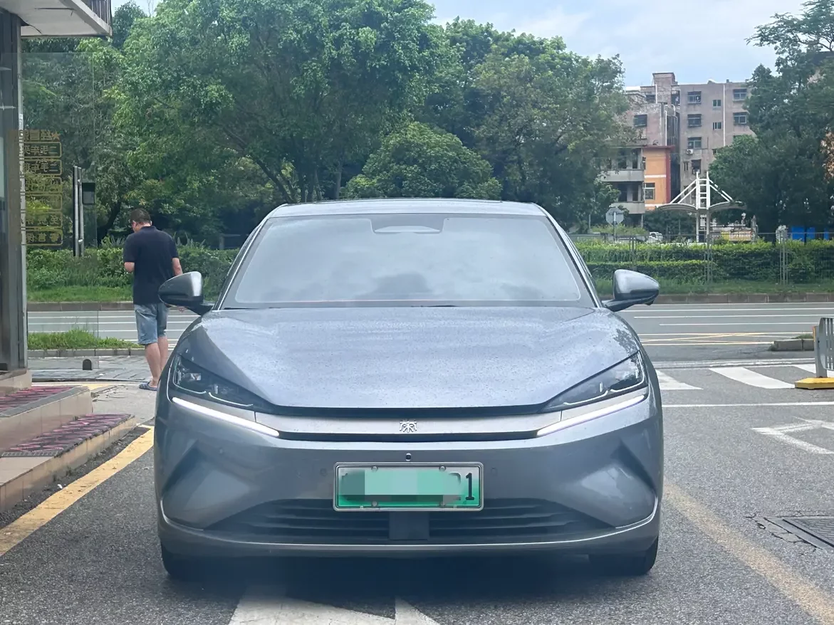 BYD Qin L EV