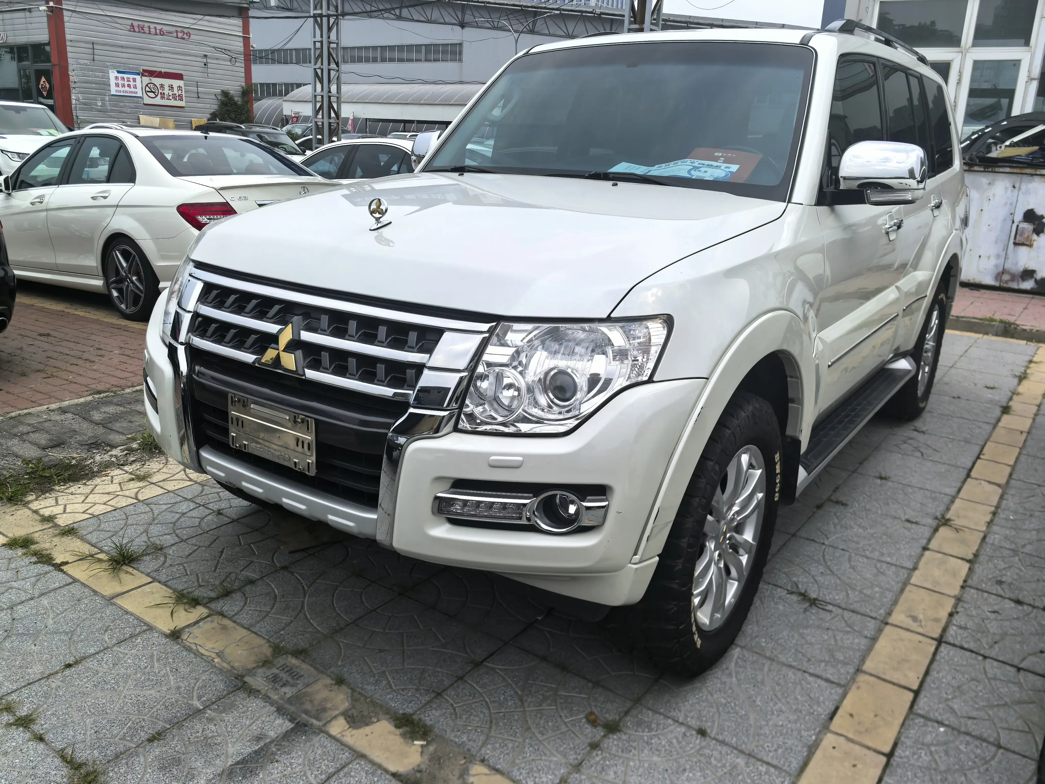 Mitsubishi Pajero