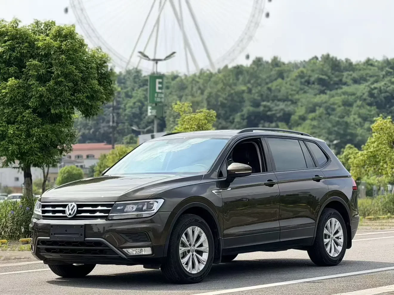 Volkswagen Tiguan L