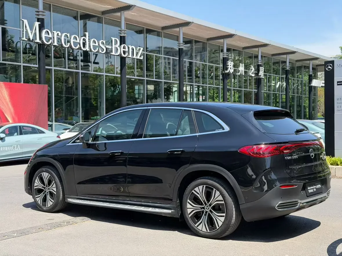Mercedes-Benz EQE SUV