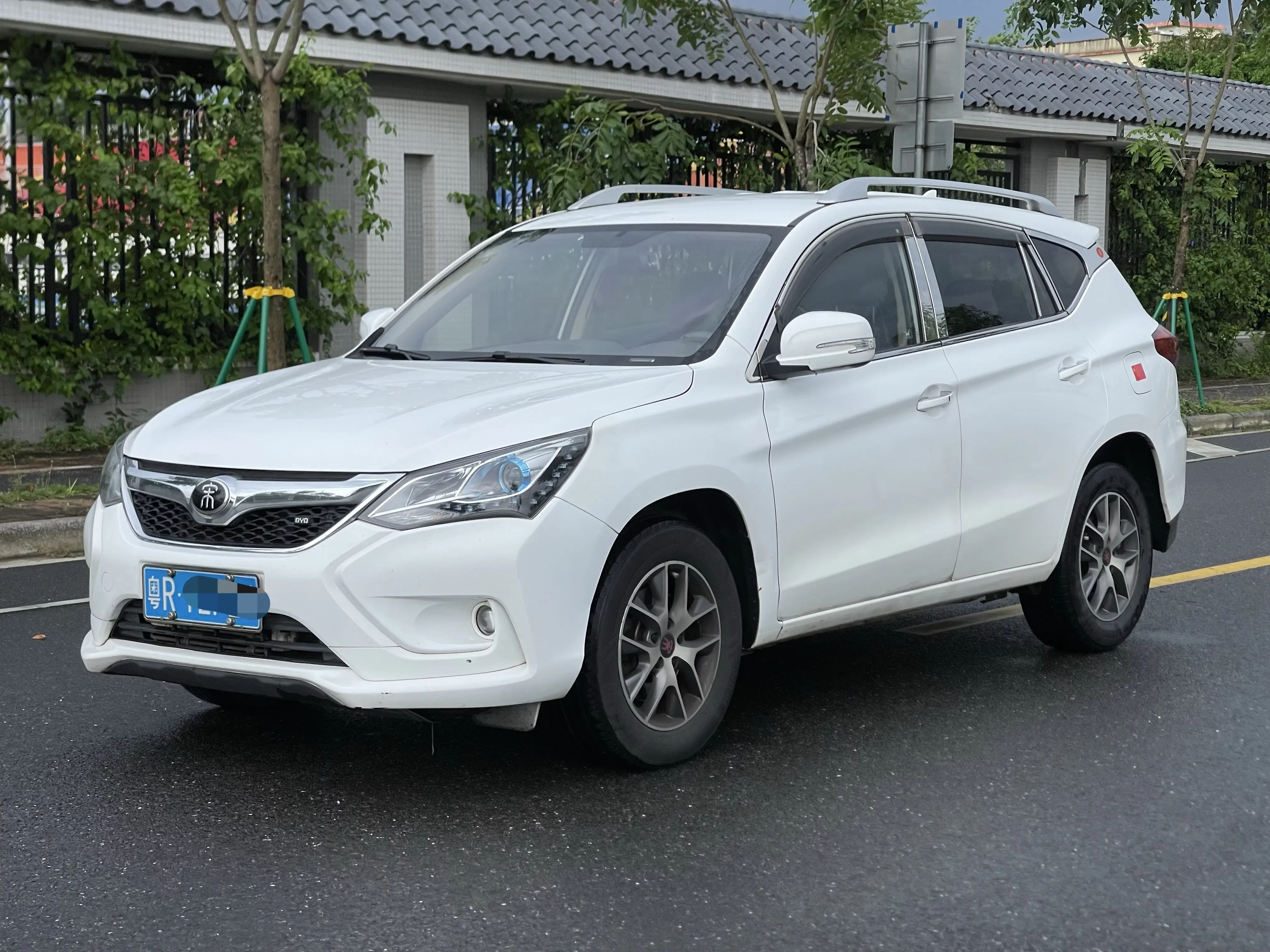 BYD Song