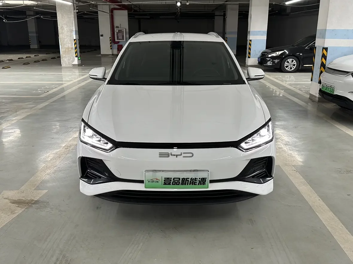 BYD e2