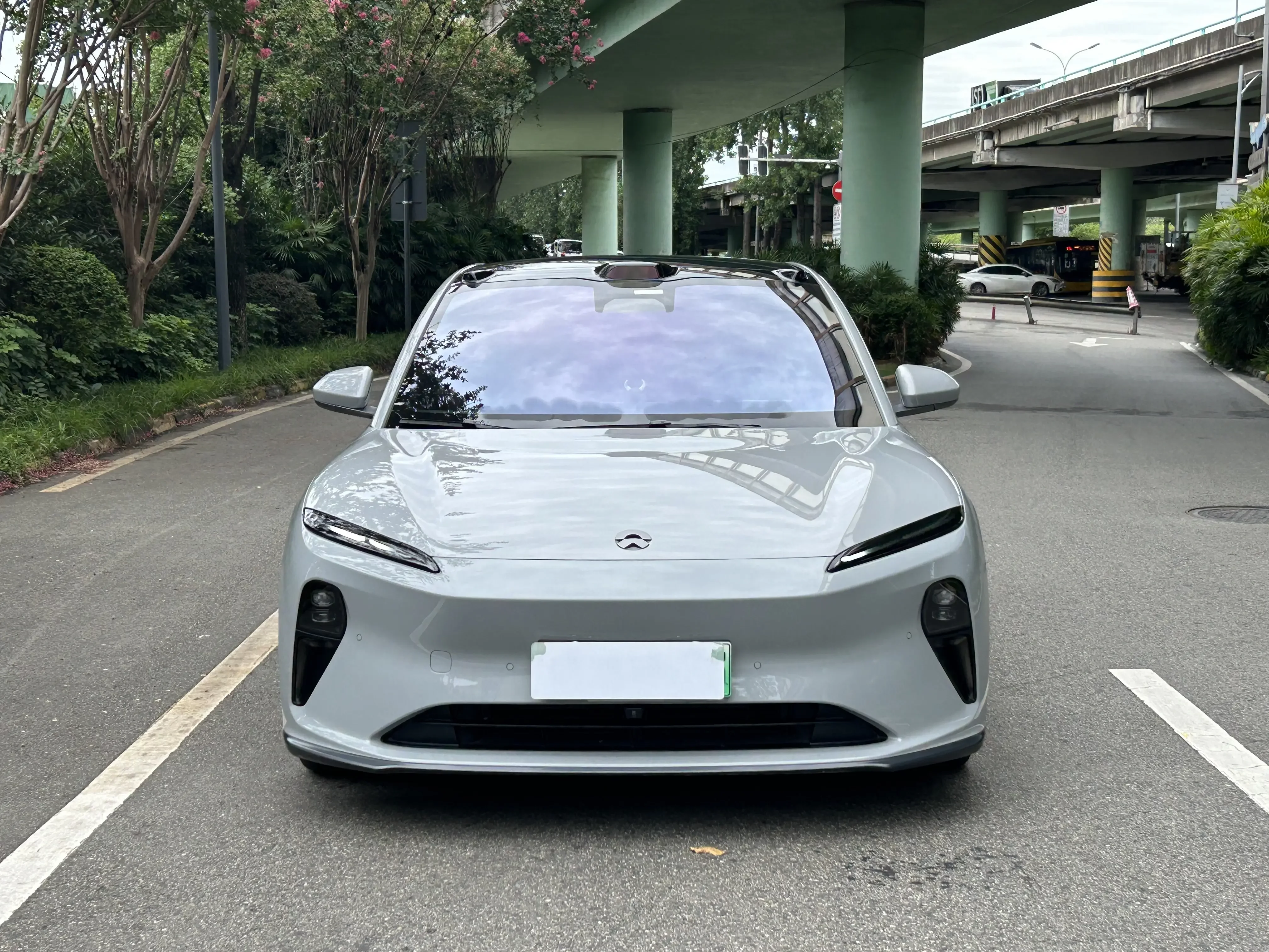 NIO ET5T  из Китая