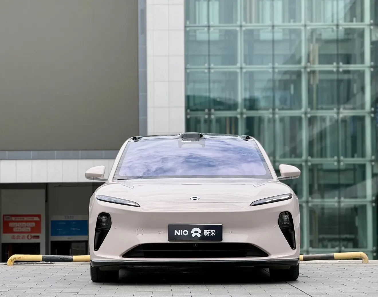 NIO ET5T  из Китая