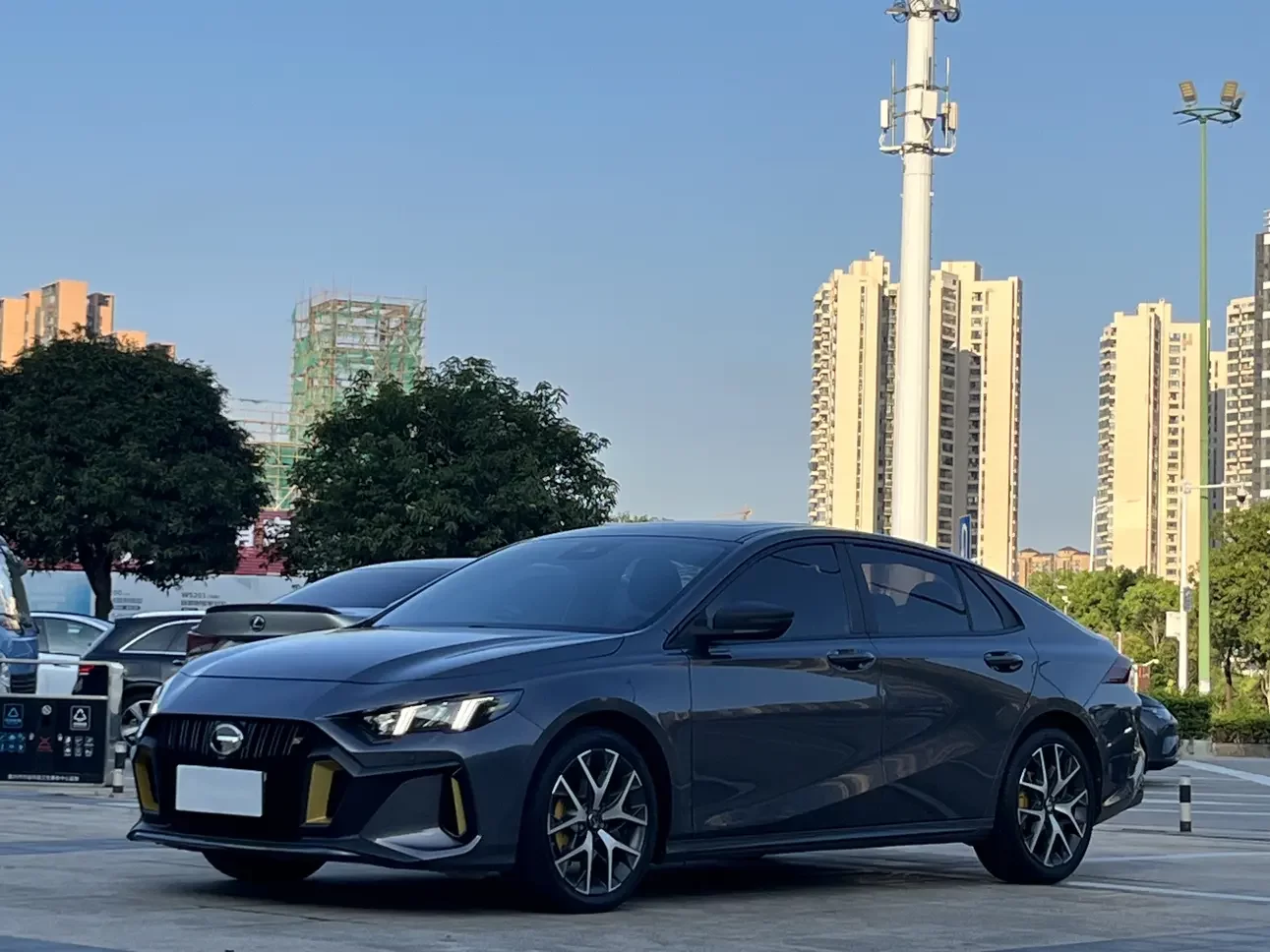 GAC Trumpchi Empow  из Китая