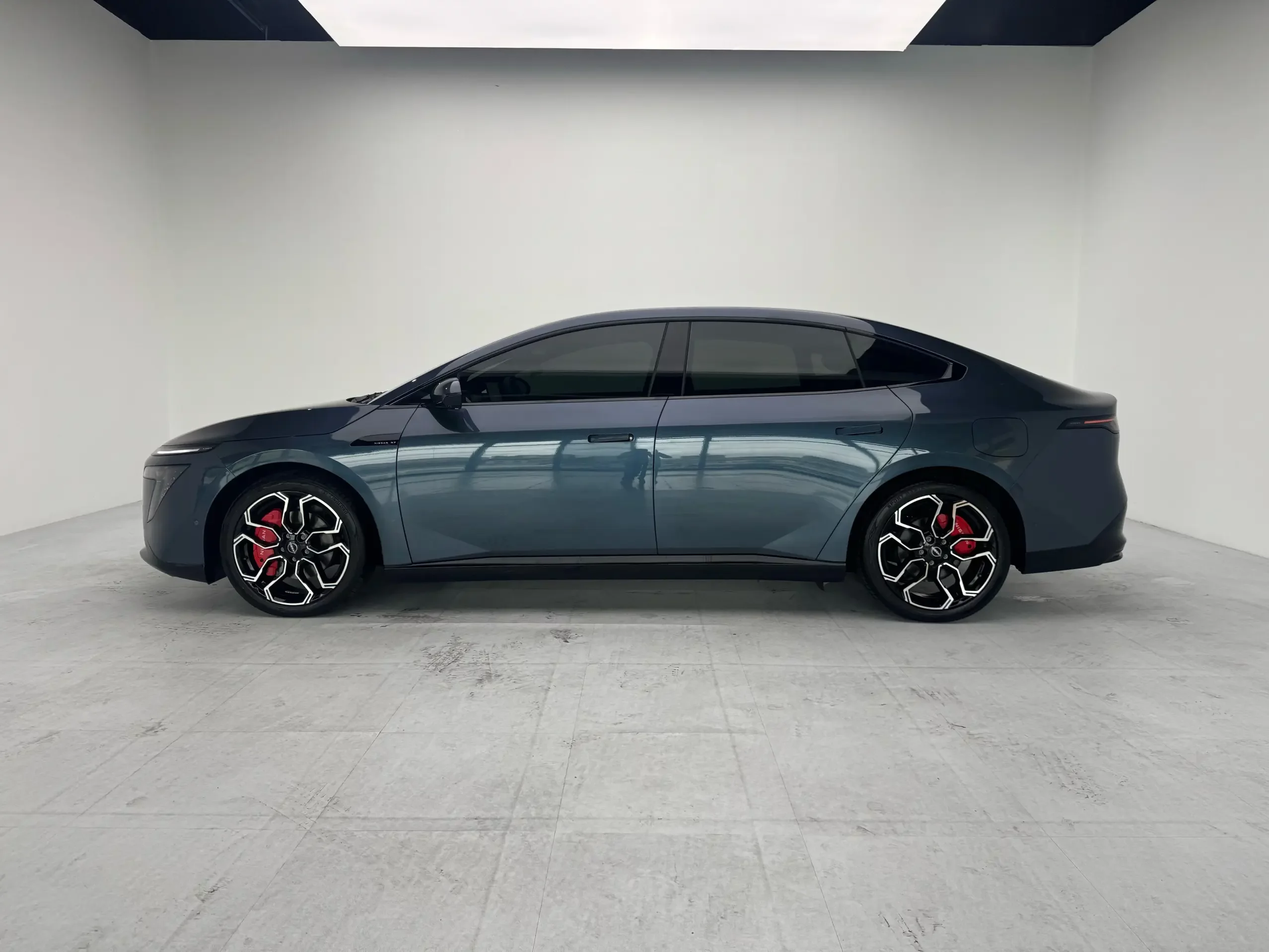 Nissan N7