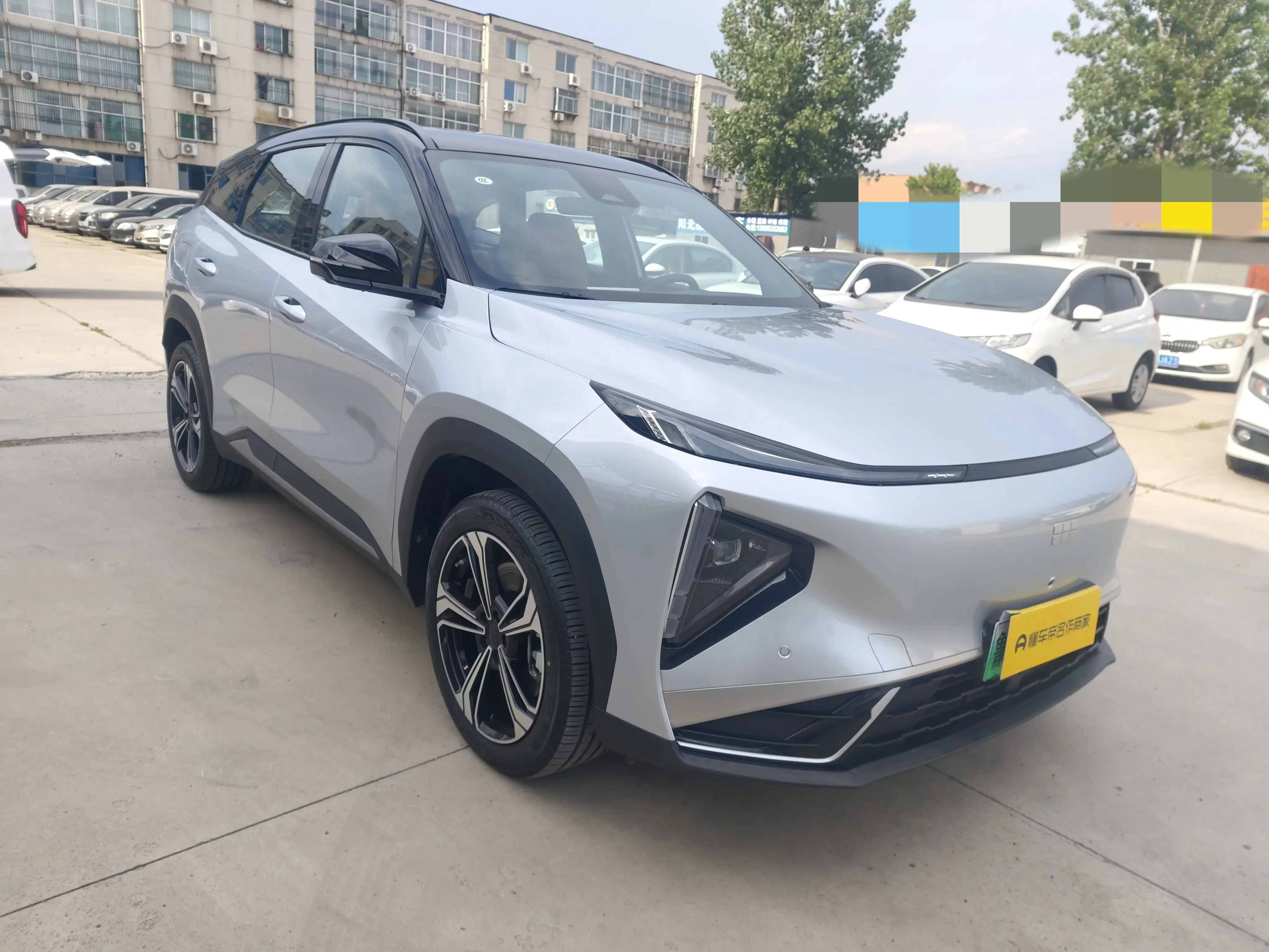 Geely Galaxy L7