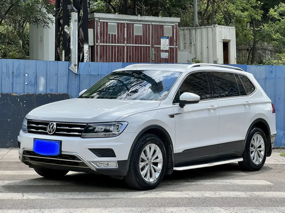 Volkswagen Tiguan L