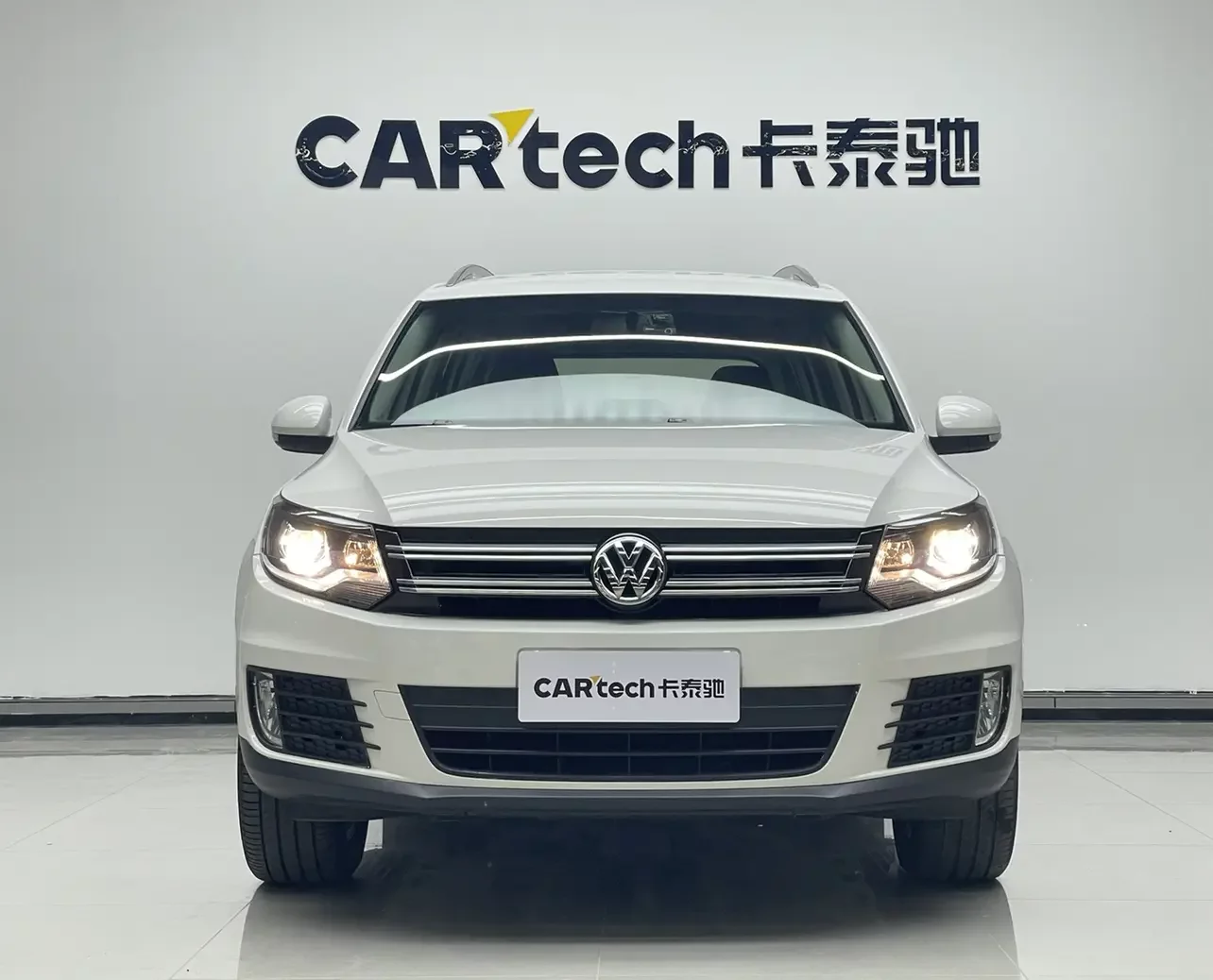 Volkswagen Tiguan (Tharu)