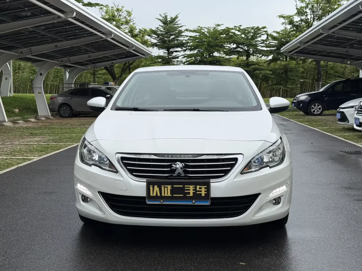 Peugeot 408