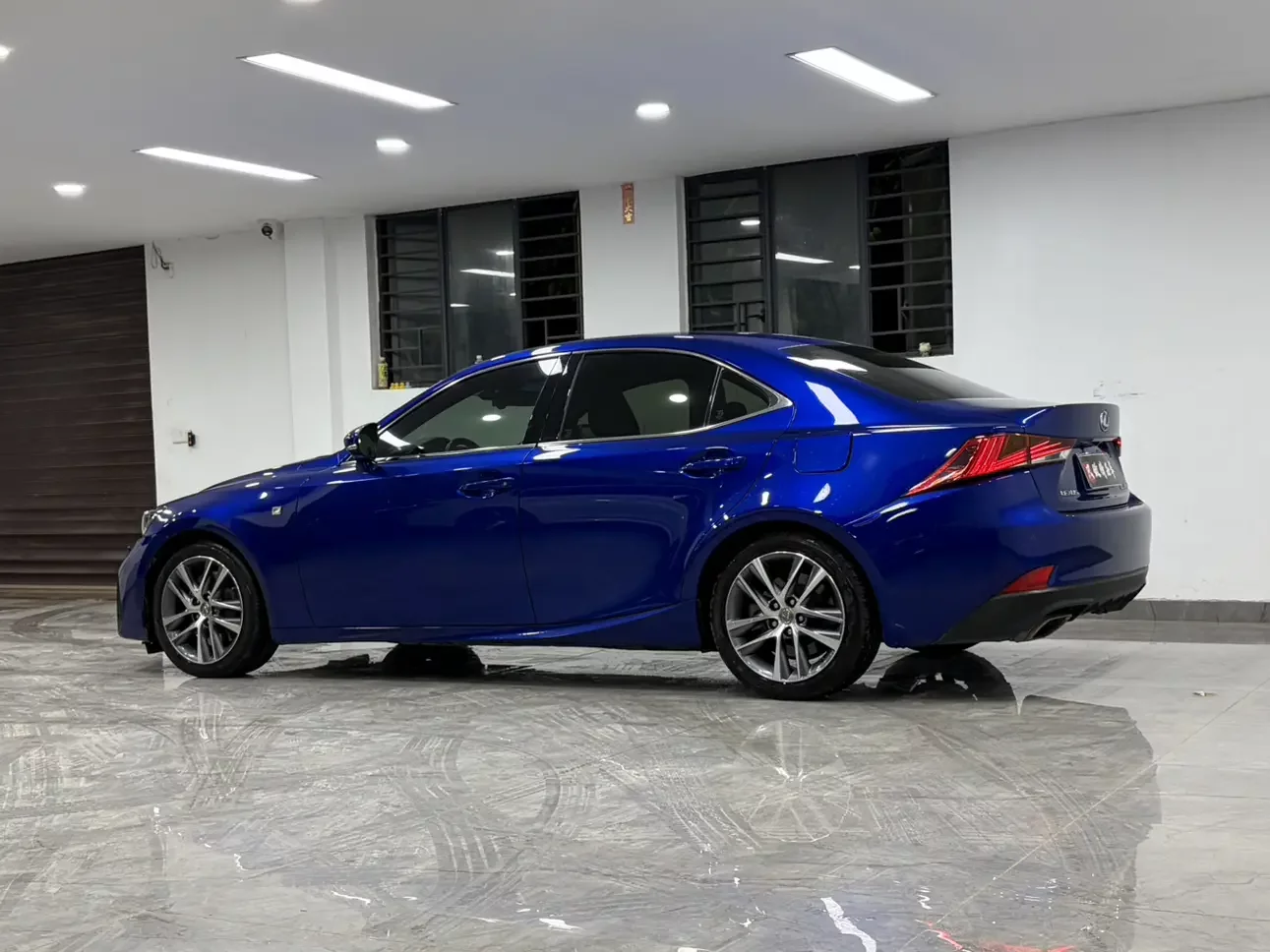 Lexus IS