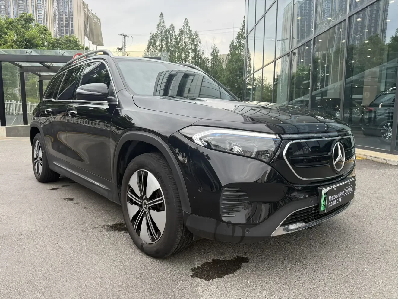 Mercedes-Benz EQB