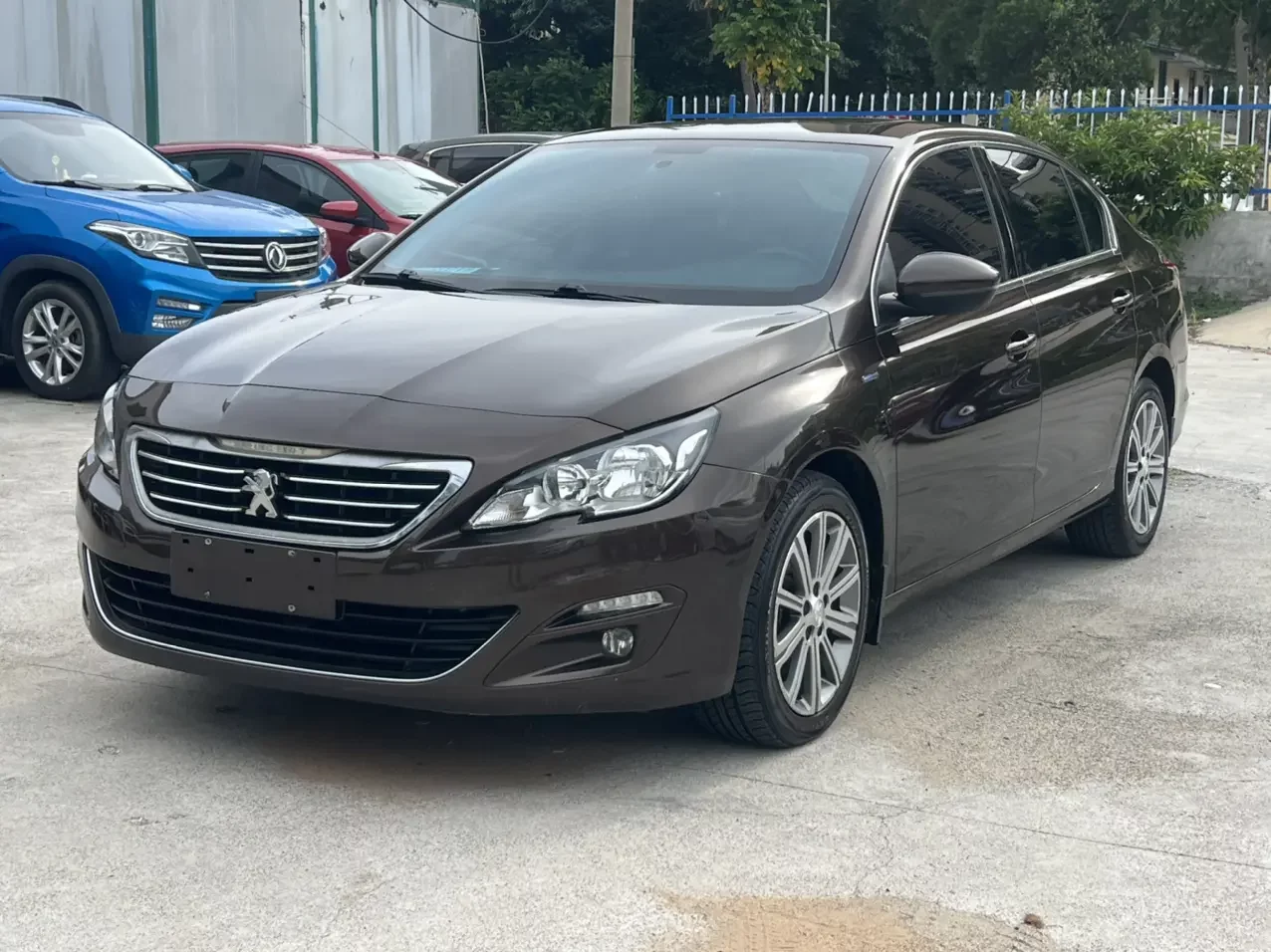 Peugeot 408