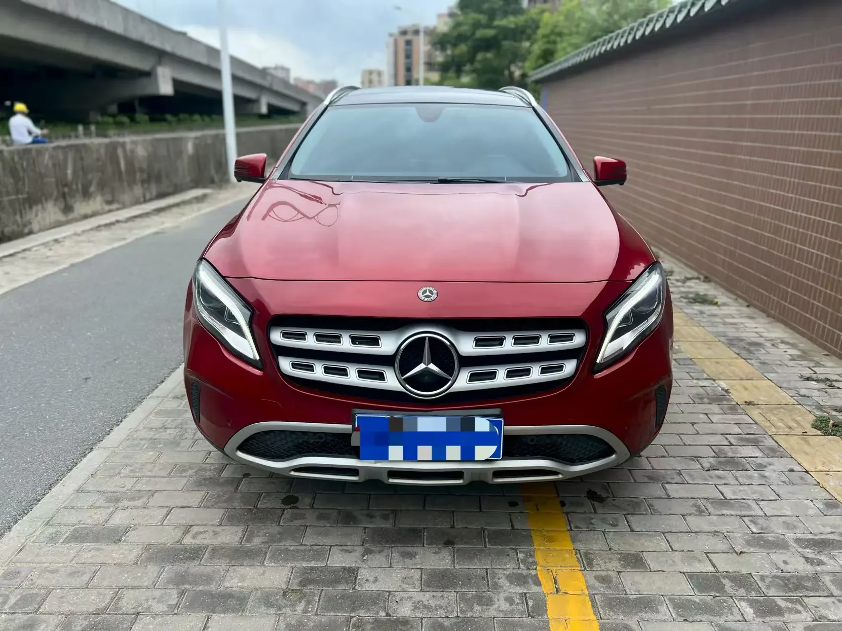 Mercedes-Benz GLA