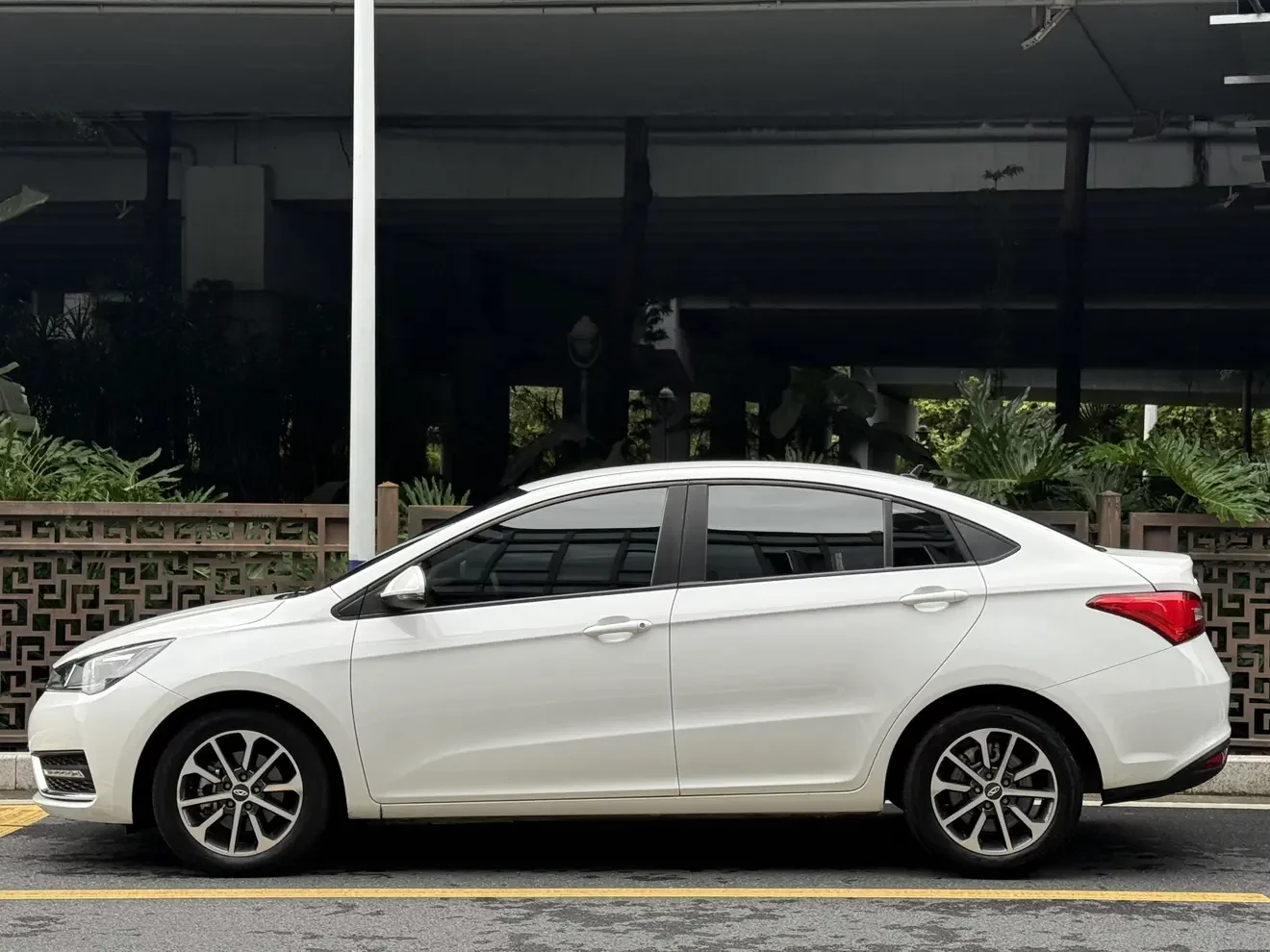 Chery Arrizo 5
