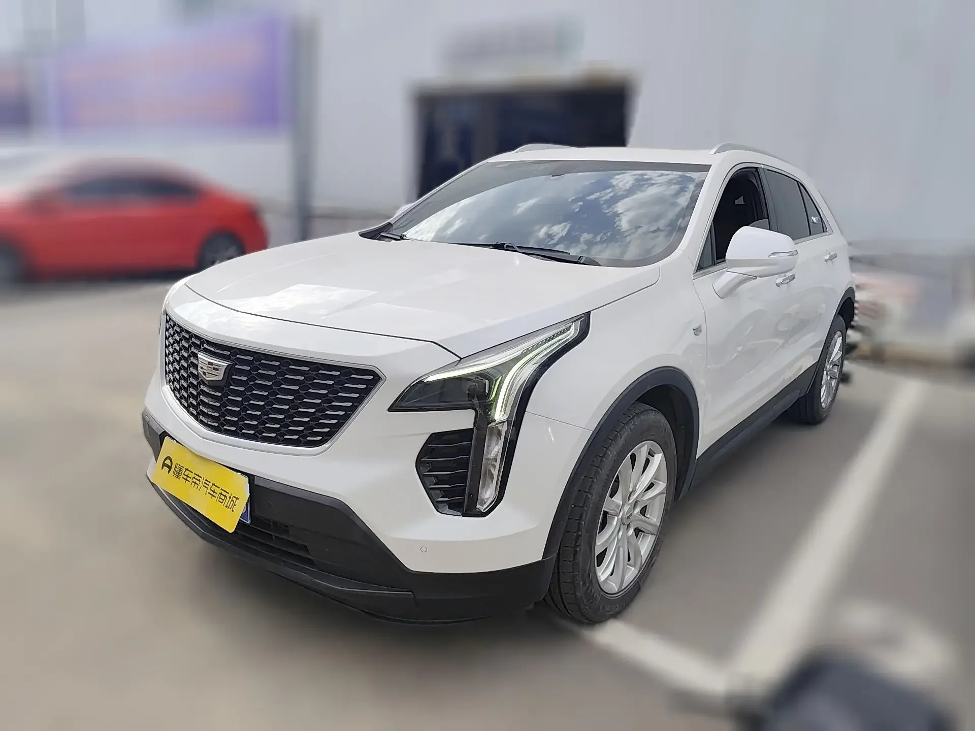Cadillac XT4  из Китая