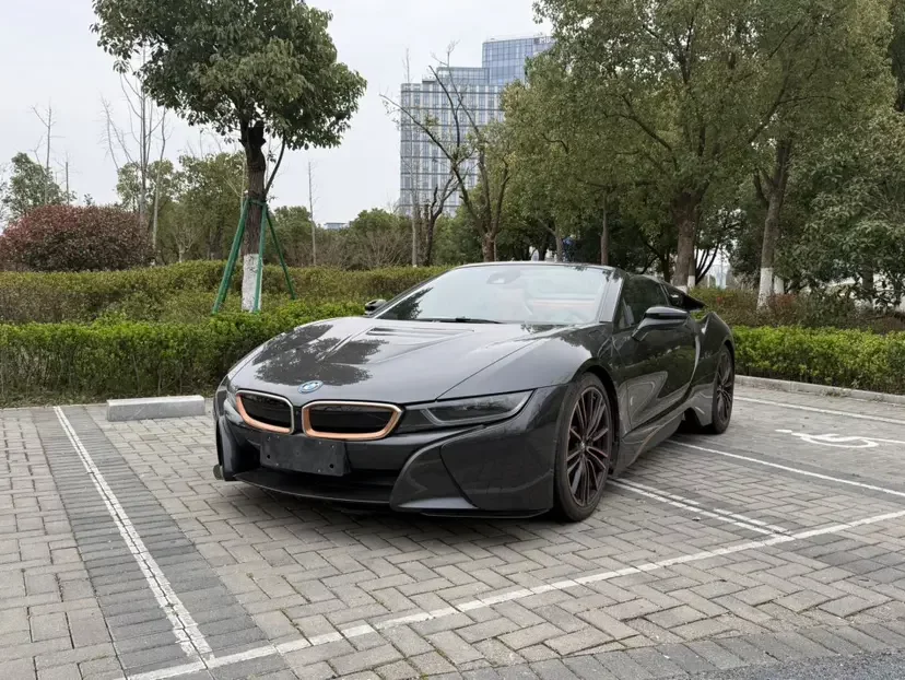 BMW i8  из Китая