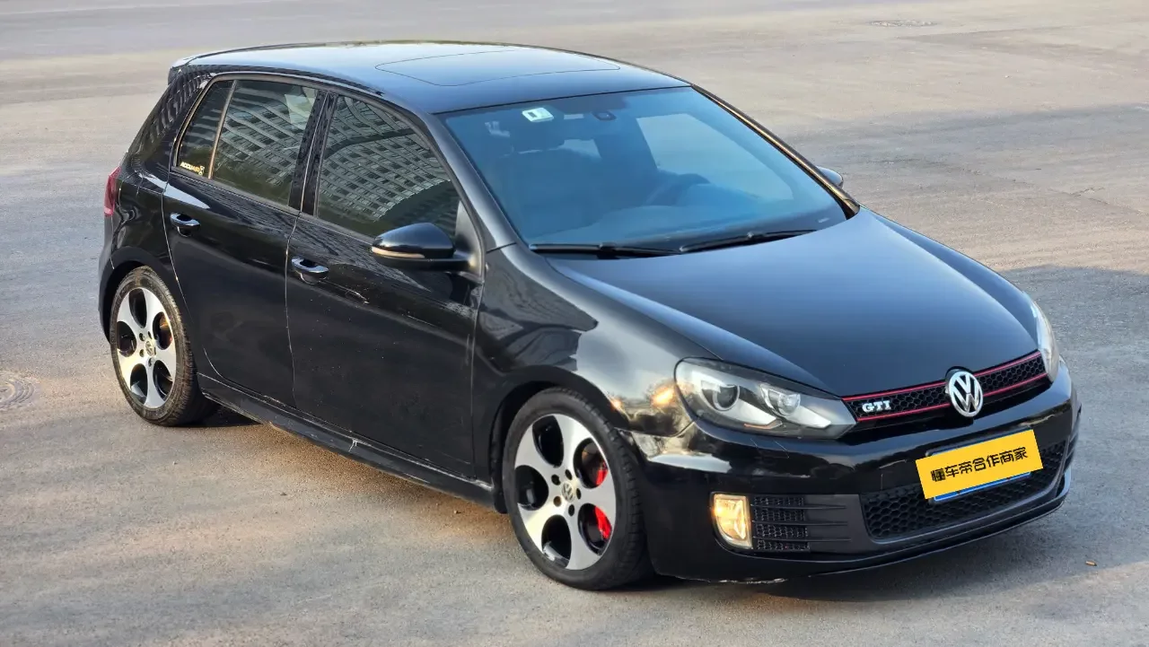 Volkswagen Golf GTI