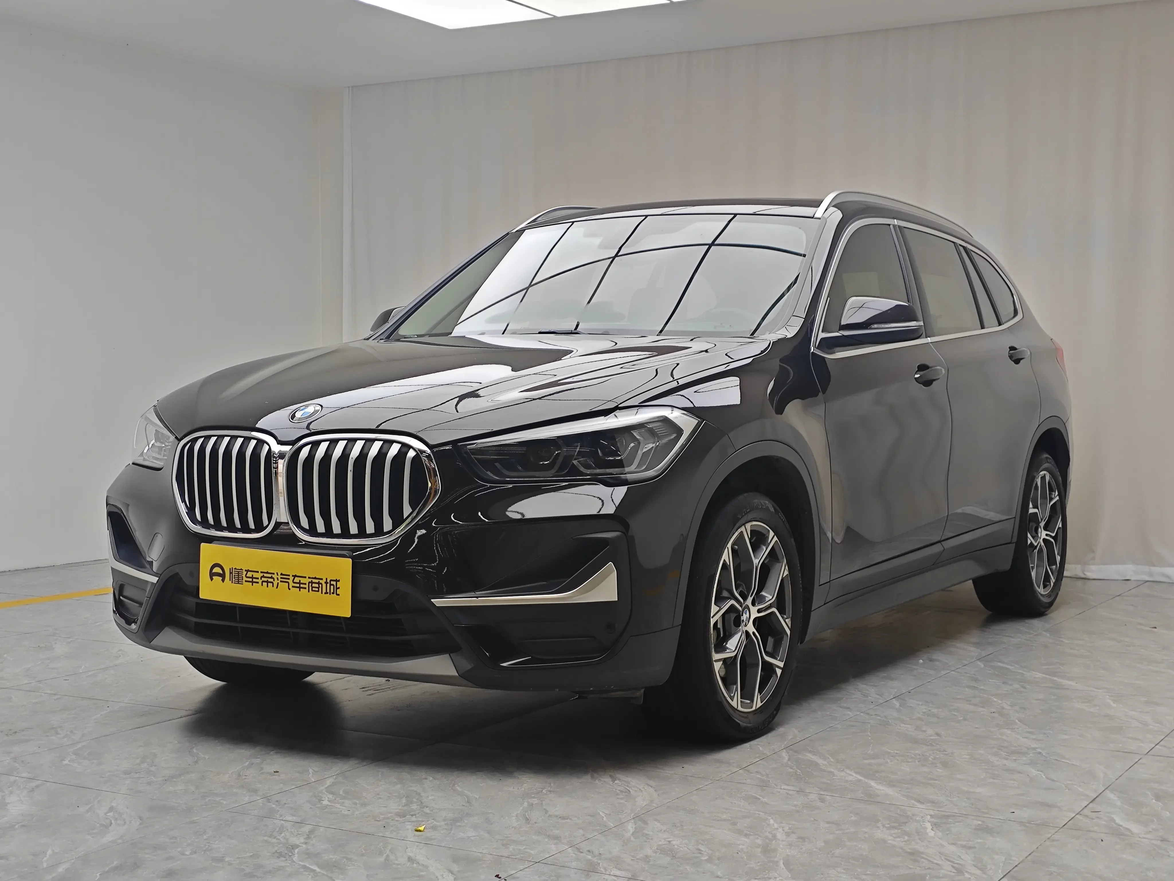 BMW X1  из Китая