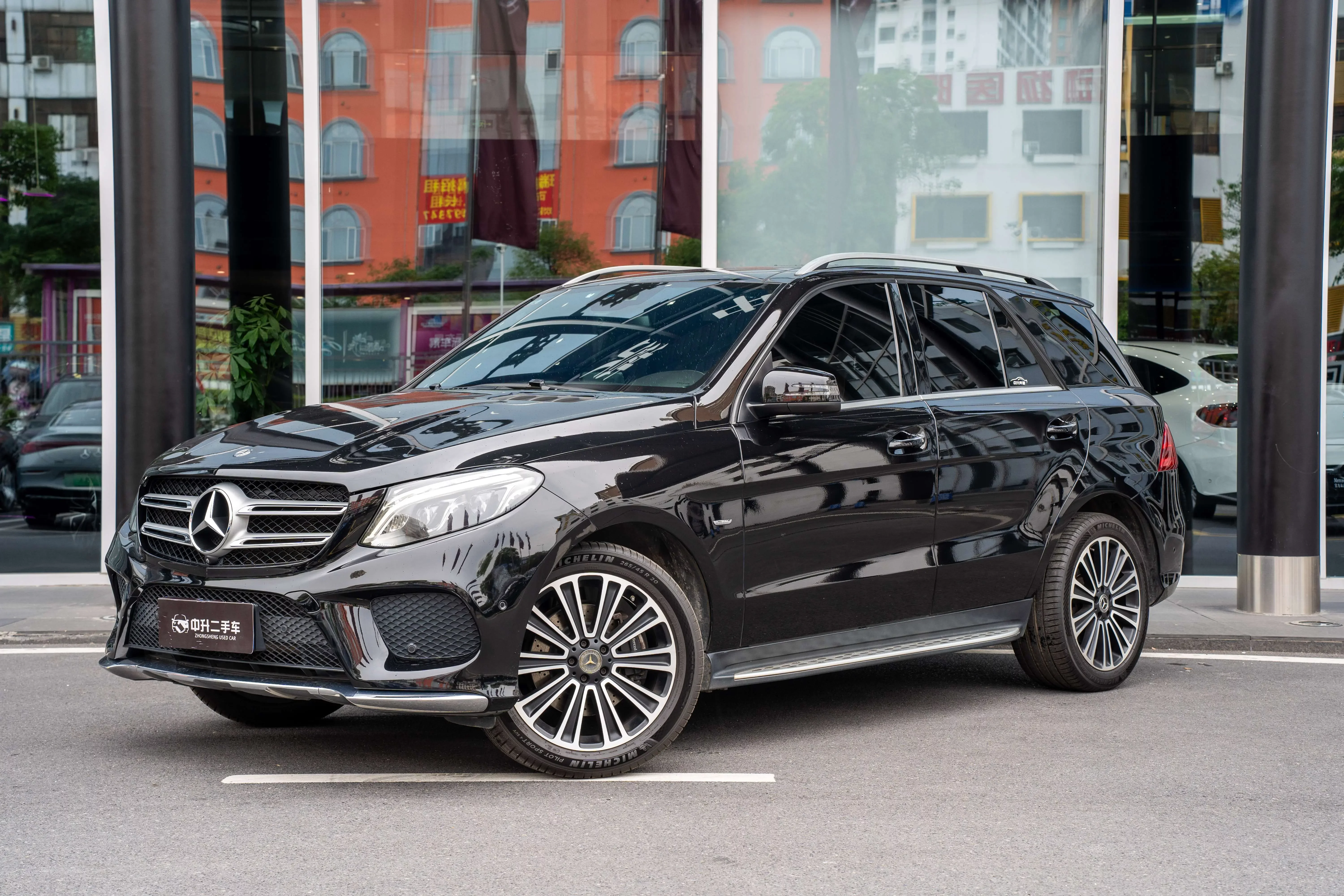 Mercedes-Benz GLE (Imported)