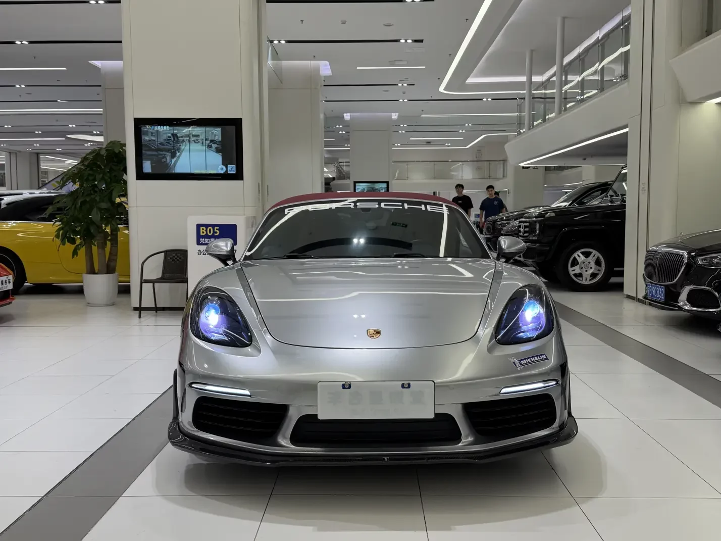 Porsche 718