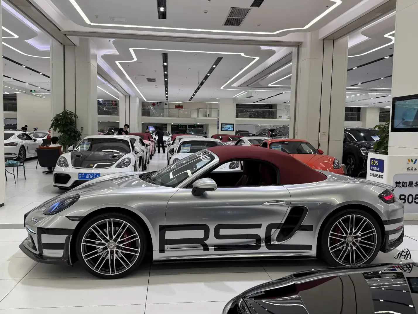 Porsche 718