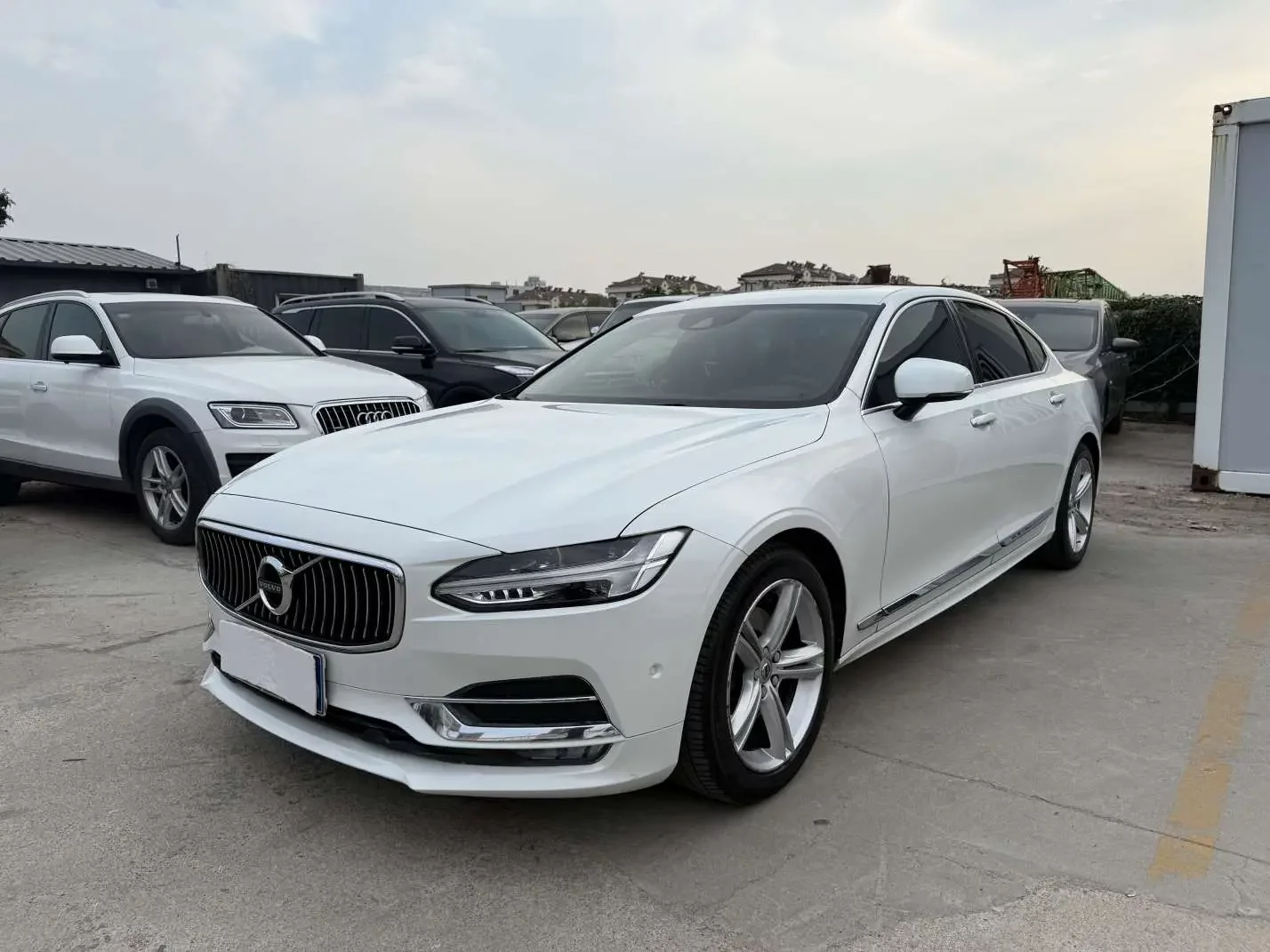 Volvo S90