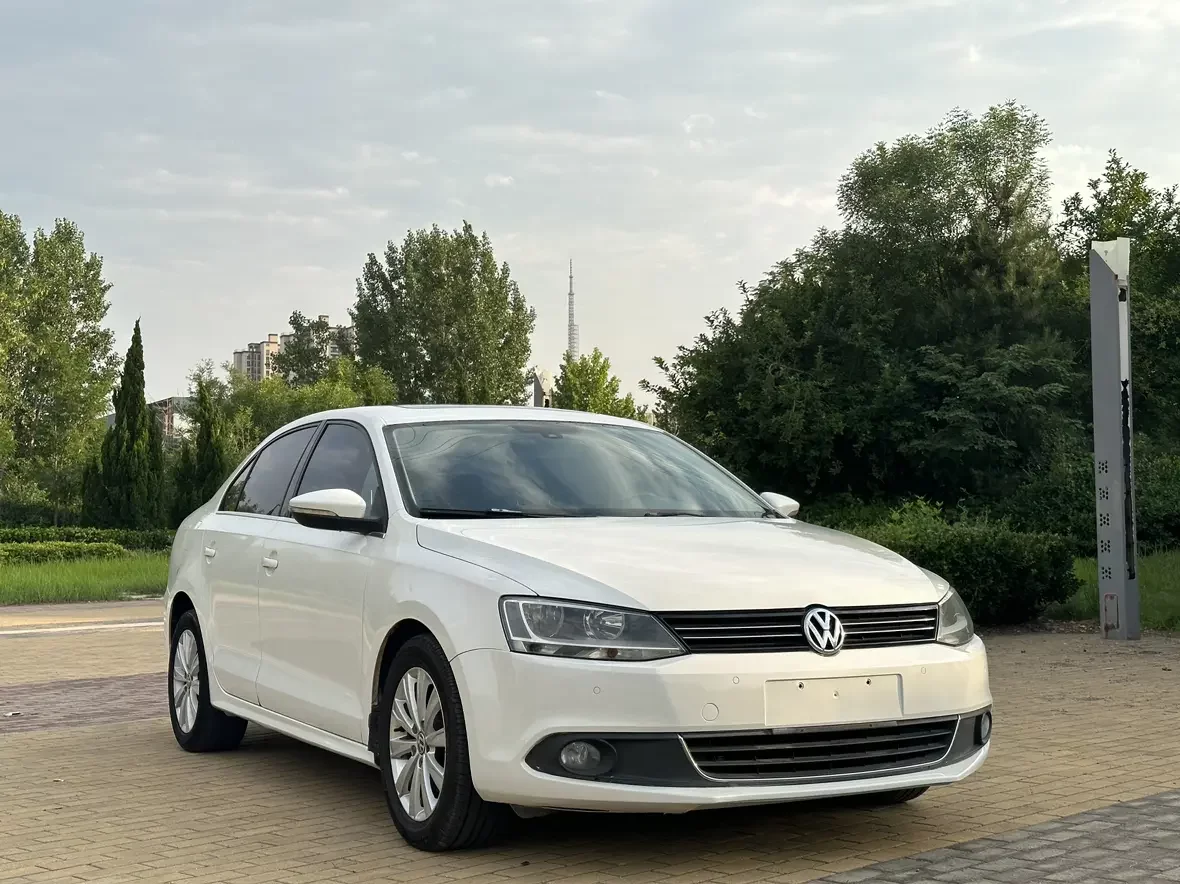 Volkswagen Sagitar