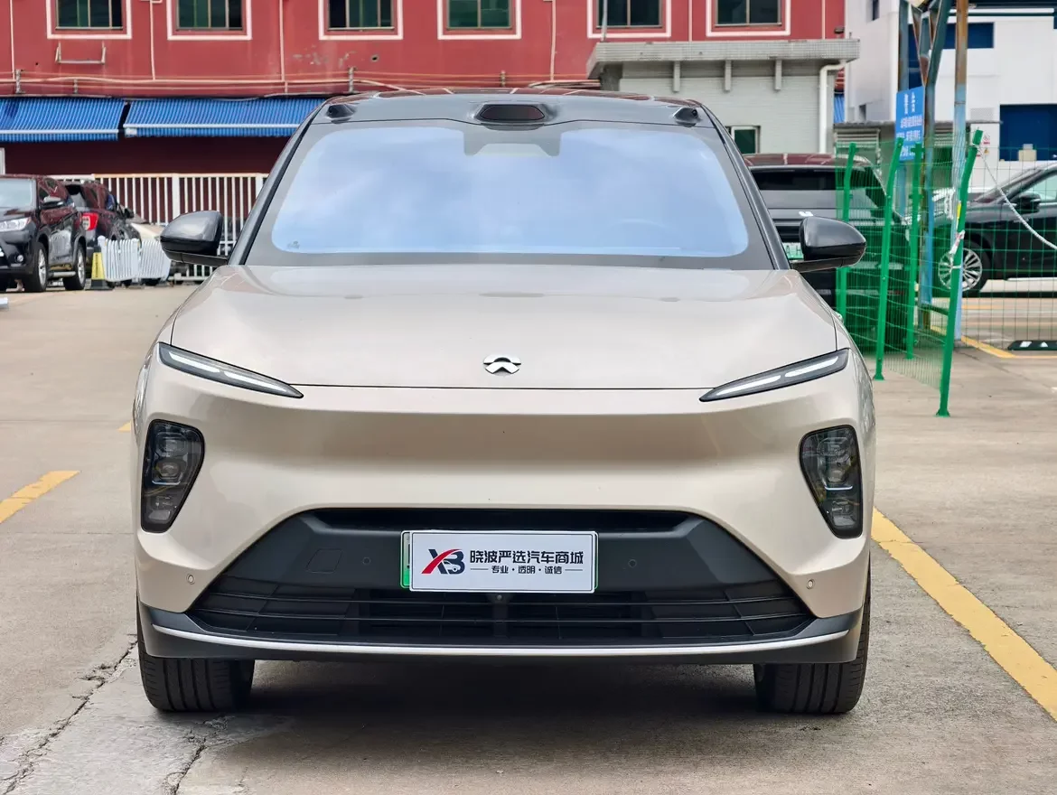 NIO ES8  из Китая